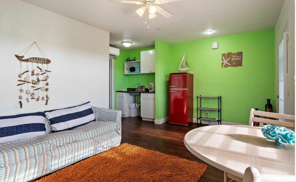 Blind Pass Resort – St. Pete Beach, FL