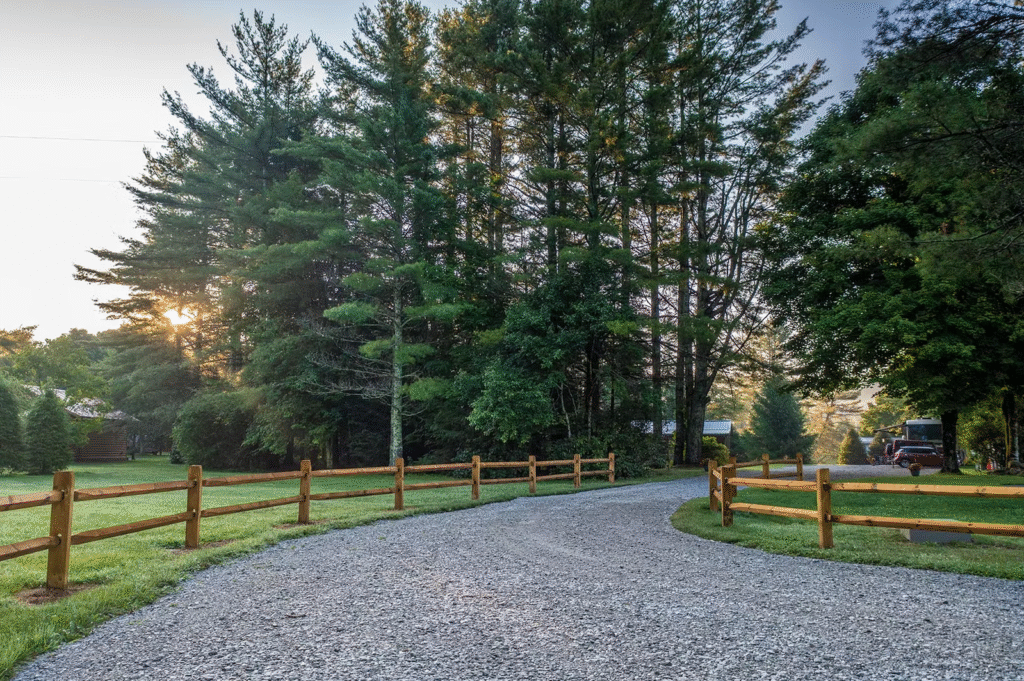 The Pineola – Newland, NC