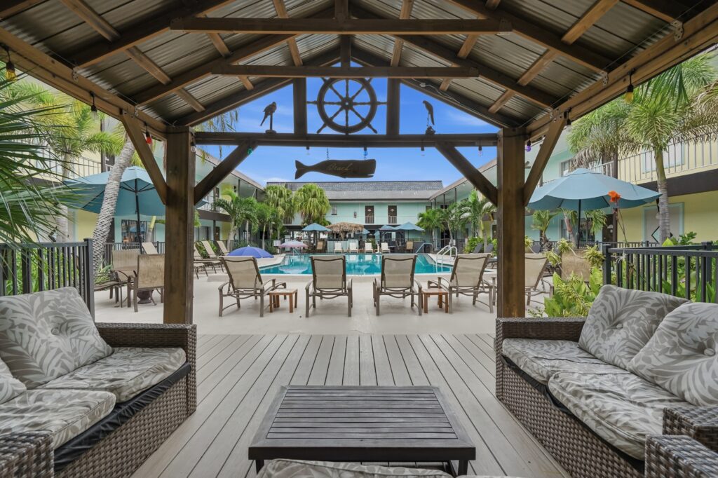 Island House Resort Hotel