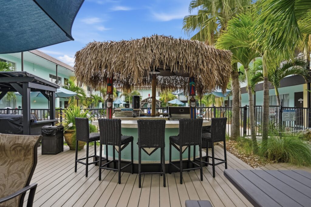 Island House Resort Hotel
