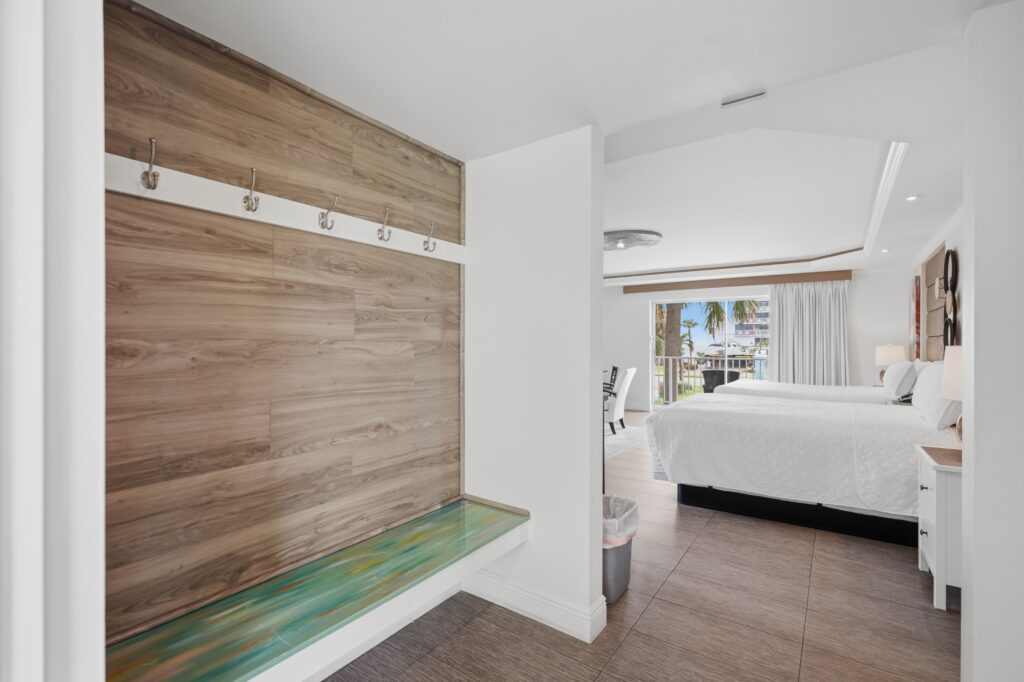 Island House Resort Hotel